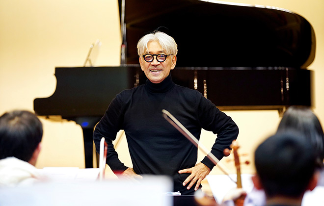 （社説）坂本さん逝く 当たり前にしゃべろう 朝日ウイークリーデジタル(Asahi Weekly DIGITAL)日本語解説付きで読めて