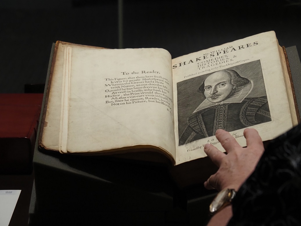 シェークスピアの 「ファースト・フォリオ」を訪ねる旅 | 朝日