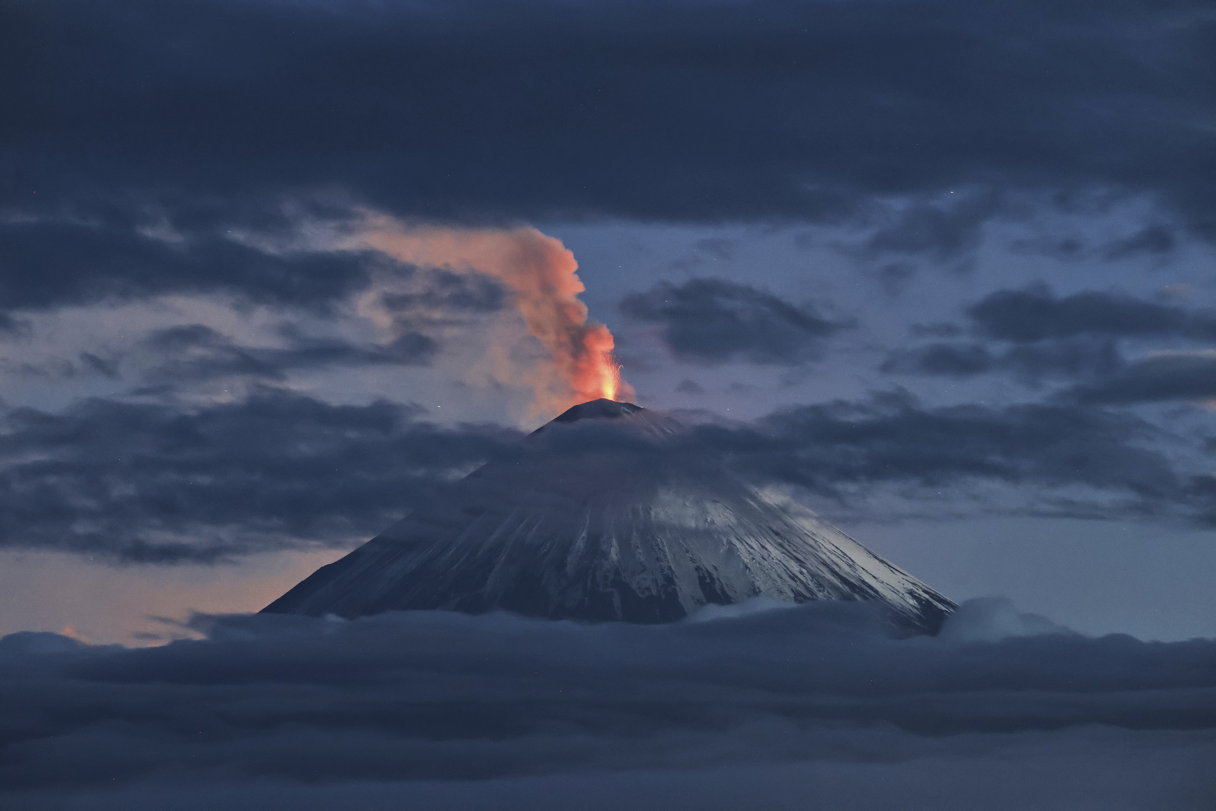 カムチャツカ沖で大地震、太平洋全域で津波を観測
