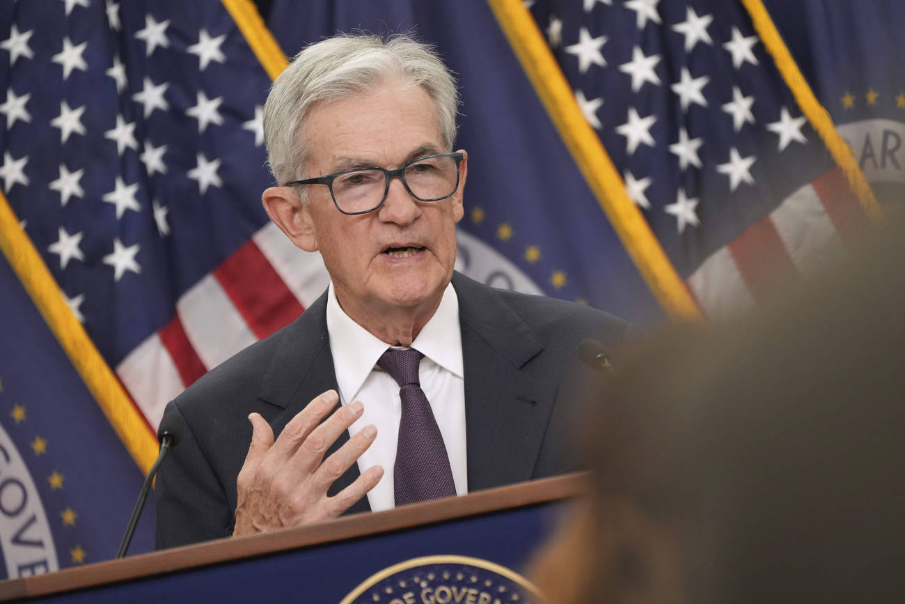 U.S. Fed lowers interest rates, signals more cuts amid weaker job market
