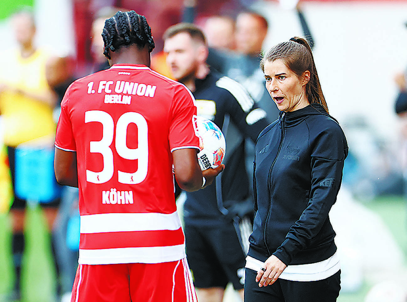 【やさしい英語】欧州サッカー5大リーグ初の女性監督、ドイツで誕生　今季限りの暫定指揮