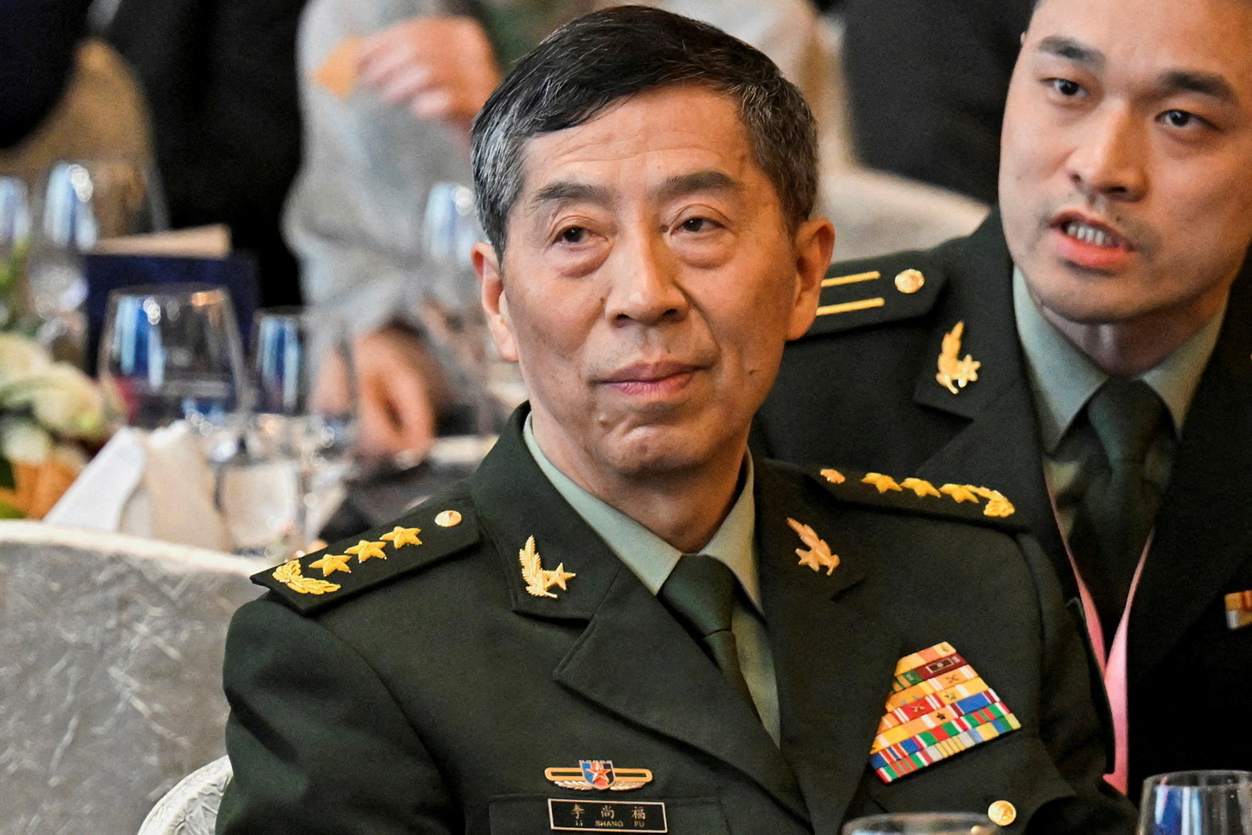 中国、元国防相２人に猶予付き死刑判決