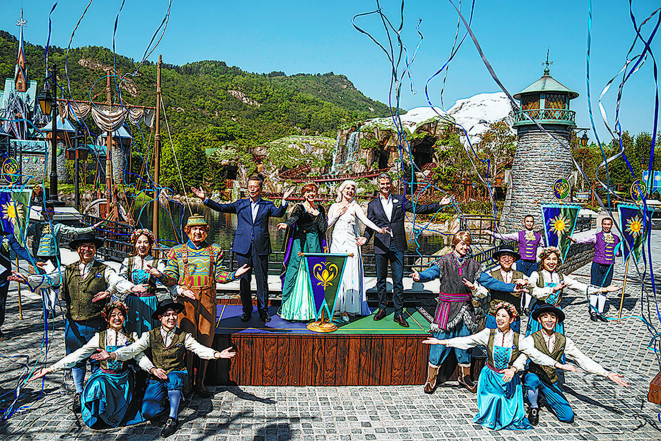 香港ディズニーランド　ワールドオブフローズン 香港ディズニーランド・リゾートに「ワールド・オブ・フローズン