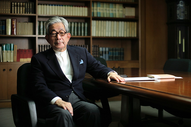 天声人語）大江健三郎さん逝く | 朝日ウイークリーデジタル(Asahi