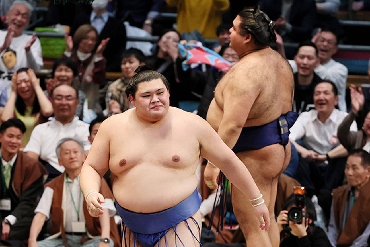 ◯横綱 天声人語）「最速横綱」大の里 | 朝日ウイークリーデジタル(Asahi